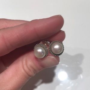 Lagos Luna Pearl earrings